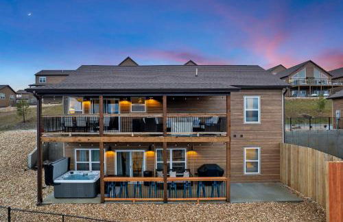 Private Hot Tub, Lake View, 36400 of Free Daily Tickets, Unique Floor Plan! - Foto $