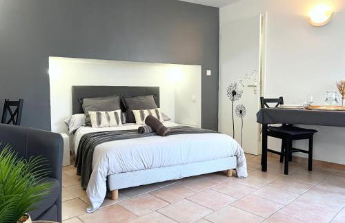 Le Petit Cocon - Lumineux & Confortable - Foto 17