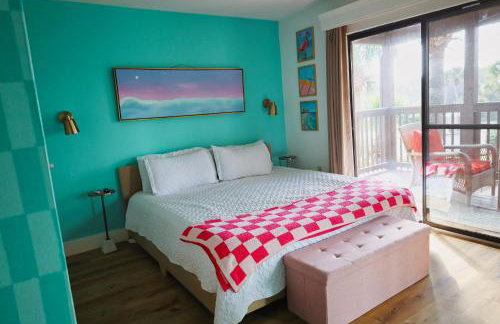 Pink Dream House - 2BR, Pools, Patios, & Walk to Ocean in Panama City Beach - Foto 5