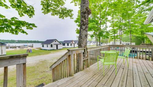 Dock and Beach Access Lake Huron Cabin 11 - Foto 2