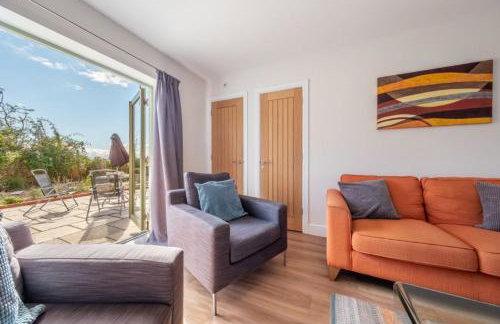 Samphire House - Photo 1