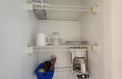 Modern Beach Haven Secure Suite at IMG Academy - Foto 13