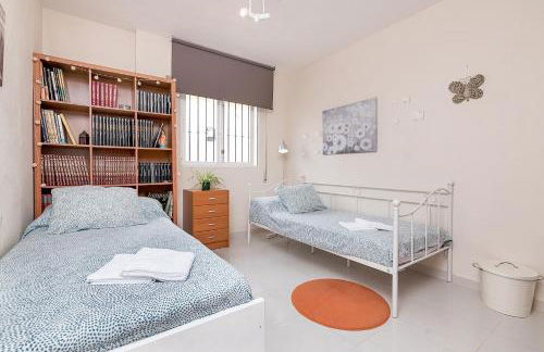 Sunshine Balcony- La Caleta - Photo 13