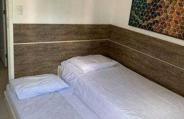 Flat 02 quartos em Boa Viagem, 2 min a pé da praia - Foto 7