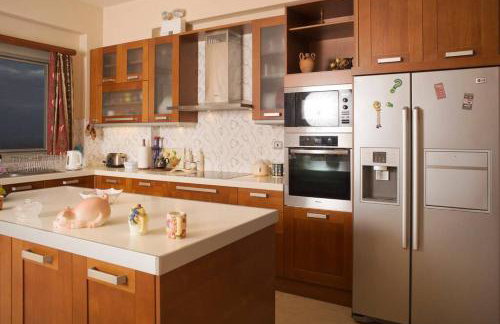 Modern Luxury Villa with Pool, just 5min to sea - Foto 9