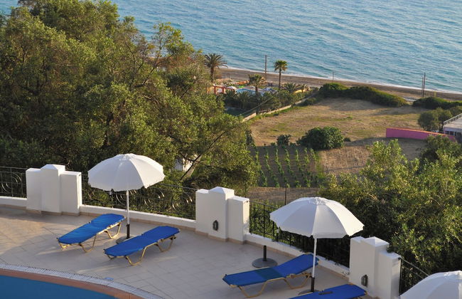 Apartments With Pool "maria" on Agios Gordios Beach - Photo 18
