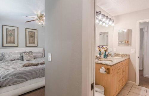 Large Deck, Lakefront, Yard Games - Foto 31