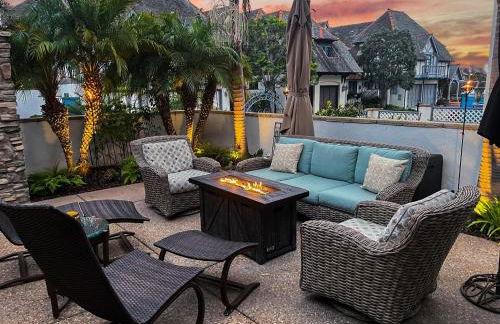 Enchanting French Inspired Chateau with Beach Club! - Foto 5