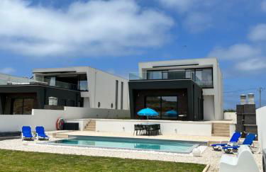 Luxury villas with heated pool & panoramic ocean & valley views - Foto 1