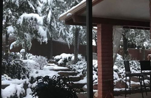 Red Rock Escape - Cozy King Bed Studio & Gardens, Trails, Views, Red Rock Pass - Foto 57