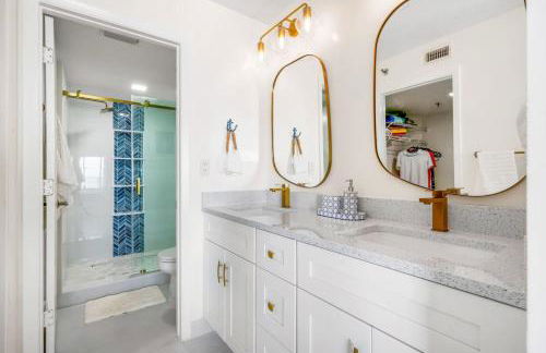 Hutchinson Island Beach Condo - Photo 4