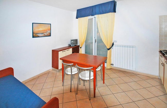 Holiday Flat in Pretty Residence With Communal Pool in Pietra Ligure - Foto 28