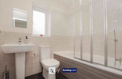 Luxury House By AR Properties Short Lets & Serviced Accommodation Colchester - Foto 24
