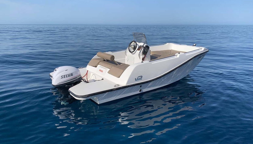 Mallorca Boat Rental - Photo 3, Hiring a boat without a license