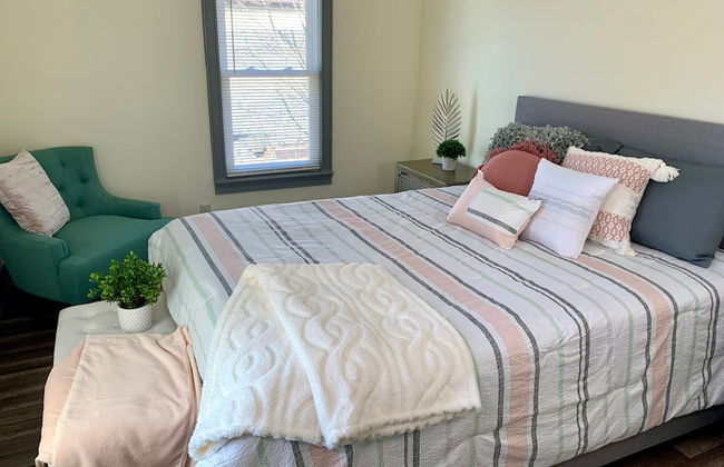 The Trotter Manor - With Private Yard & Parking, Near Falls & Casino by Niagara Hospital - Foto 4