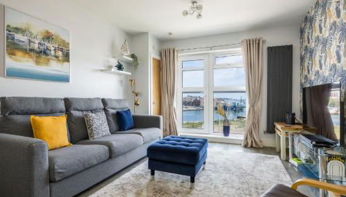 Sun-Soaked- Charming Views Overlooking the Harbour - Foto 1