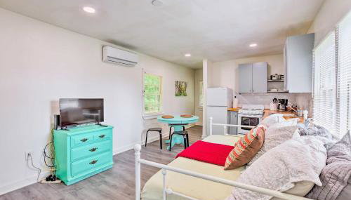 Quaint Leeds Studio with Yard about 18 Mi to Birmingham! - Foto 4