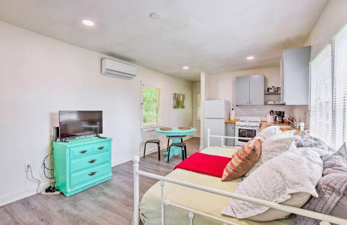 Quaint Leeds Studio with Yard about 18 Mi to Birmingham! - Foto 4