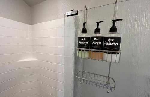 The Midtown Cottage- w/ Private Entrance and Views - Foto 8