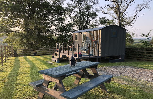 The Peacock Shepherds Hut at Hafoty Boeth - Foto 1