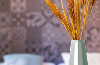 Beautifully Designed Studio with Lots of Natural Light - Photo 8