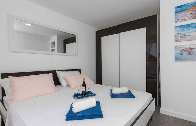 Apartment Semi - One Bedroom Apartment With Terrace and Sea View - Photo 3