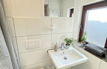 Modern Cozy Studio Apartment & Terrace - Photo 27