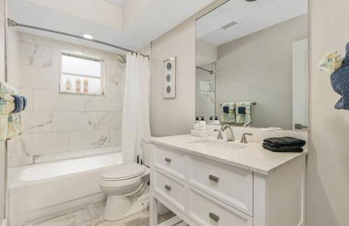 Naples Golf Front Lux Pool Home - Foto 12