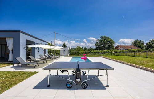 Hera Countryside Villa by Qubo Villas - Foto 1