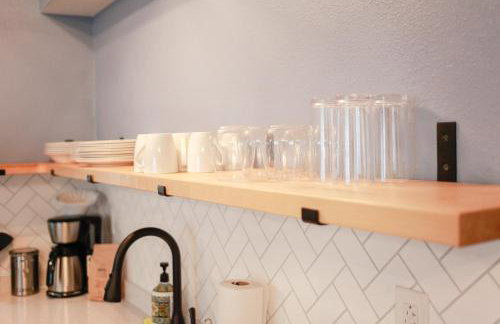 Sojourn's Harborage Jellyfish Suite Near Beach - Photo 27