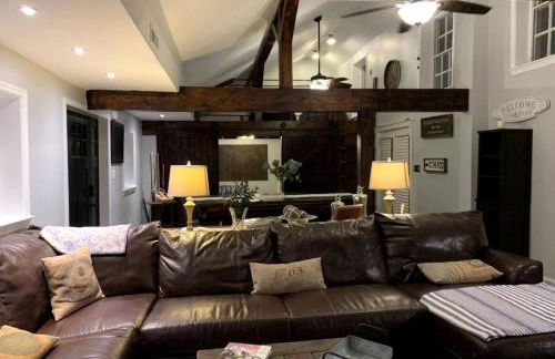 Sweet Chic Farm Cottage with Pool, Hot-Tub and Beautiful Sunsets in Maryland - Foto 15