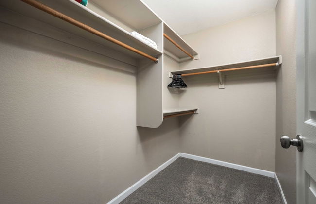 Bella Vista by Avantstay Pool w/ Waterslide - Photo 20