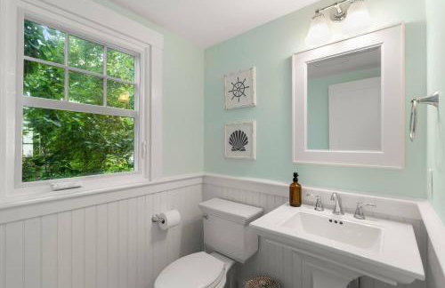 Dog Friendly 2BR Home Walk to Beach+Bearskin Neck - Foto 7