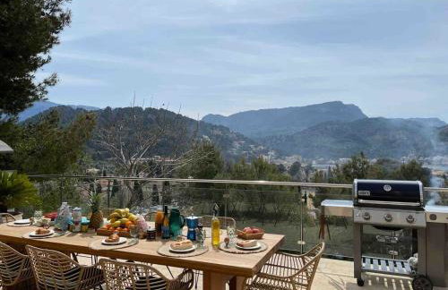 Idyllic 6 bed villa stunning sea view salt pool - Foto 23