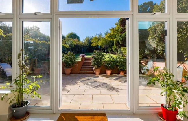 Rose House Garden - Foto 15