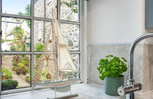 Abbey Cottage, Close to Mousehole Harbour - Photo 36