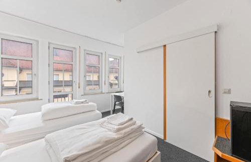 Monteurapartments in Heidenheim NEU Küche Smart TV WIFI - Foto 28