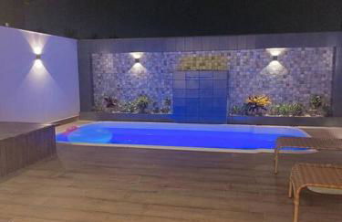 Sobrado com piscina, banheira e garagem coberta. - Foto 58