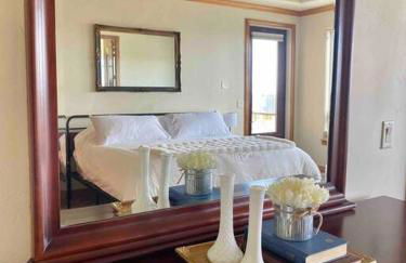 Luxury home w a View- biking and hiking near - Foto 18