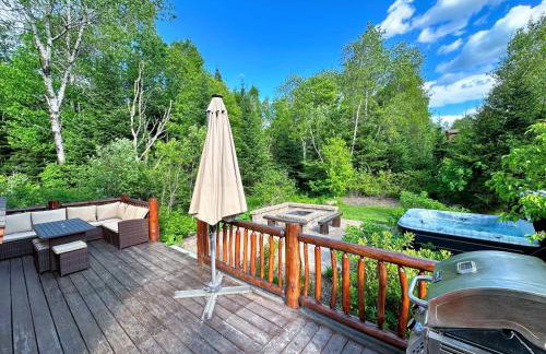 BC Log cabin with private beach river fire pit AC wifi onsite trails ski slope views - Foto 42