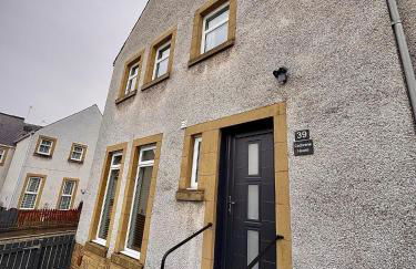 Cochrane House - Photo 17