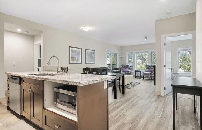 Breathtaking Bliss 2BR Penthouse - Photo 11