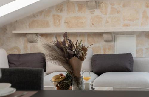 Charming stone apartment with jacuzzi in center of Omiš - Foto 37