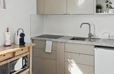 MEGHA Living - 2 Zimmer Appartments mit Küche - Zentral - Foto 54