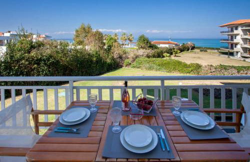 Calypso beach front apartment - Foto 44