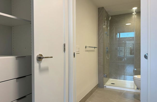 Silverstone Downtown Long-Term stay - Photo 50