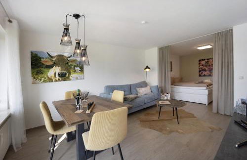 Landliebe mit Seenähe und Innenpool - Foto 8