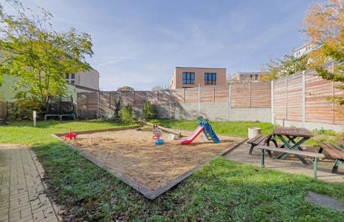 Erstklassiges Ferienapartment Citynah mit 1 Schlafzimmer - WiFi, TV, Küchenzeile, Waschmaschine&Trockner - Foto 35