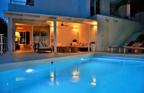 Villa Sitges Altavista Amazing View South oriented Calm Area AC Beach 2 minutes Drive and 18 minutes Walk - Photo 41