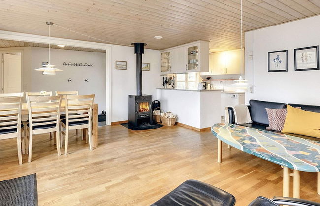 7 Person Holiday Home in Hals - Photo 10